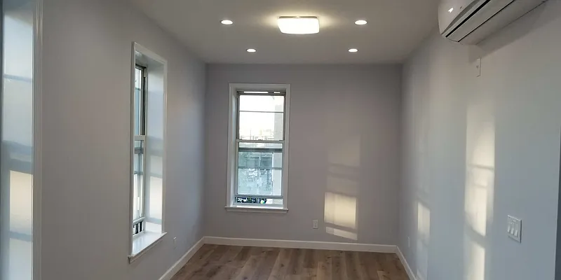 Rented by Chase Global Realty Corp | media 18