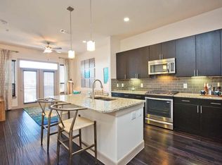 2310 Main St #4569014, Houston, TX 77002