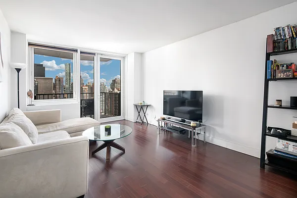 Rented by Douglas Elliman | media 7