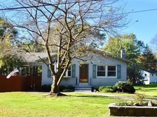 6 Meadow Ave, Washingtonville, NY 10992