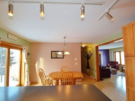 4th image of 2915 Dolomite Springs Cir