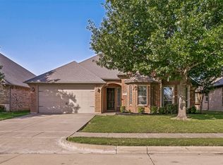 309 Hudson Ln, Burleson, TX 76028