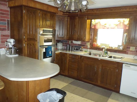 5th image of 3079 E County Road 500 S