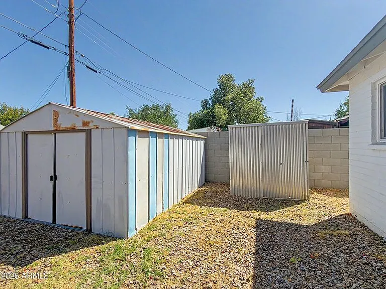 1542 W 5th Pl — Photo 20