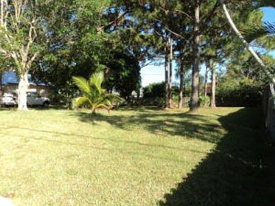 4th image of 2432 SE Melaleuca Blvd
