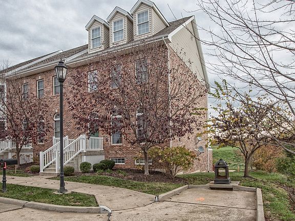 2nd image of 2522 S Larksong Dr