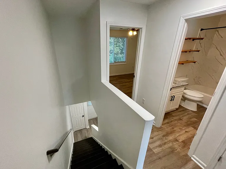 32 Huntsfield Dr #B — Photo 15