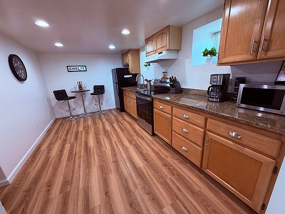 5th image of 540 Lake Ave #1B