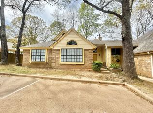 5748 Mill Creek Dr, Tyler, TX 75703
