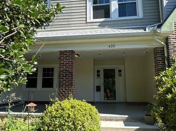 432 Kenneth Sq