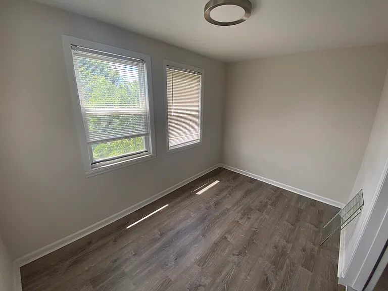 47 Emma Pl #2B — Photo 11