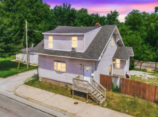 69 E 159th St, Harvey, IL 60426