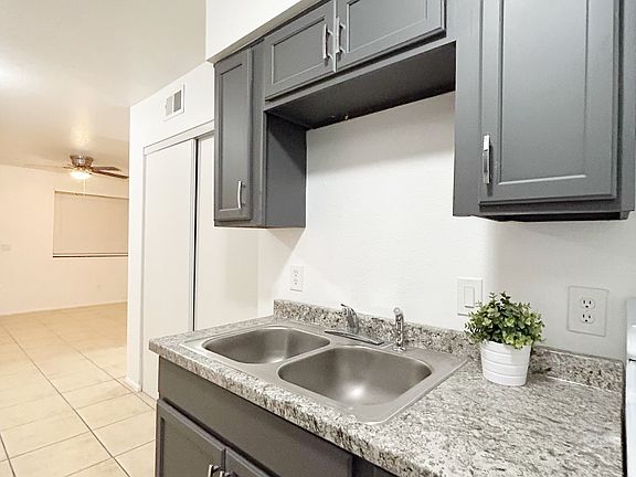3rd image of 240 S Doran APT 3