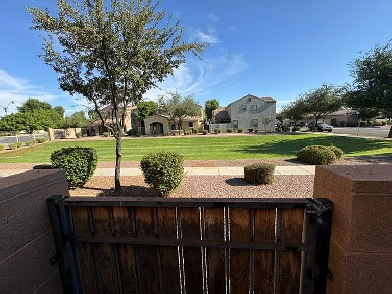1823 S Balboa Dr — Photo 14