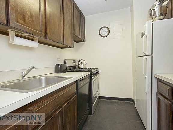 5th image of 245 E 54th St APT 14T