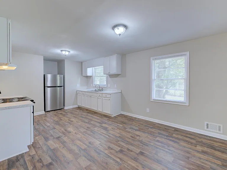 2019 Haverford Cir — Photo 8