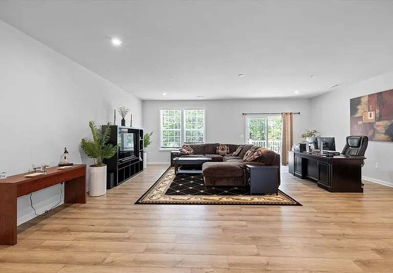 4641 Wistar Creek Dr #B — Photo 35