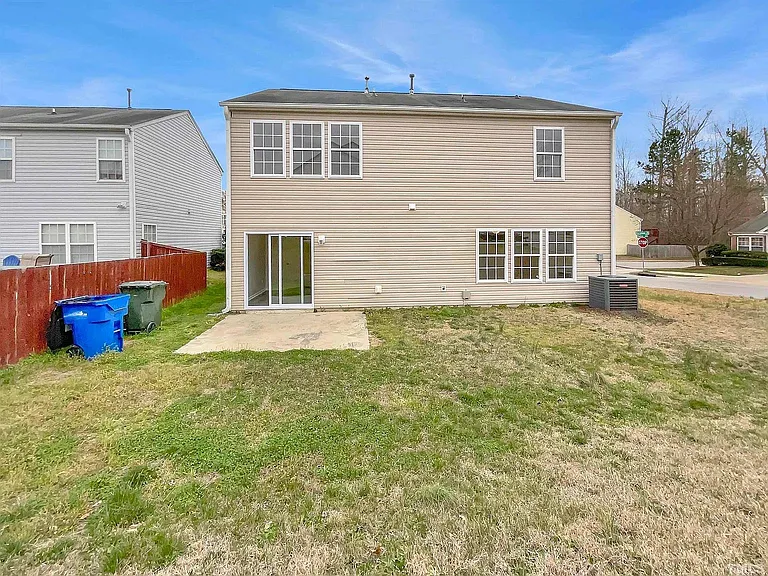 3360 Marshlane Way — Photo 13
