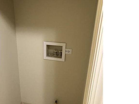 4th image of 5150 W Huron St #2