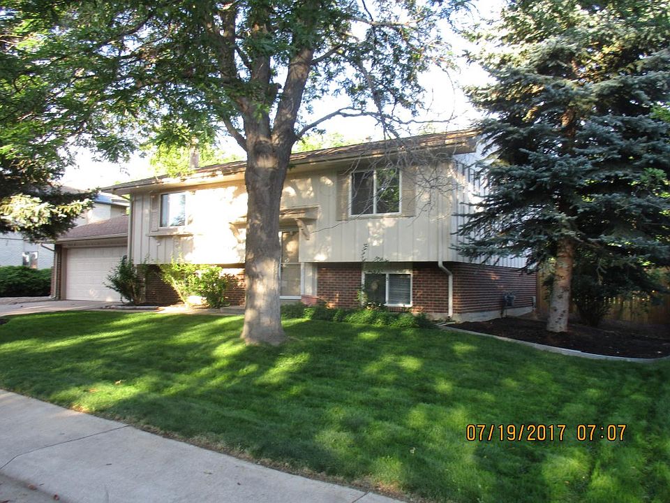 7225 S Quebec Court