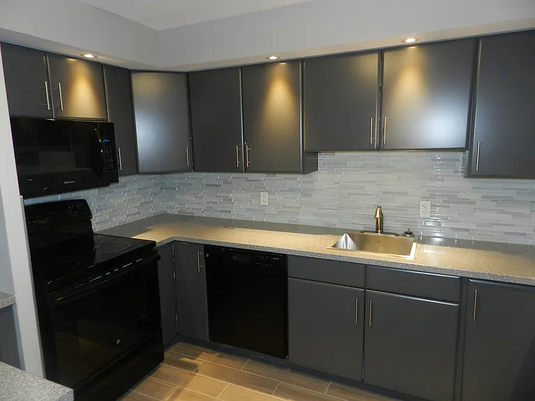 17 Portland St #202 — Photo 3