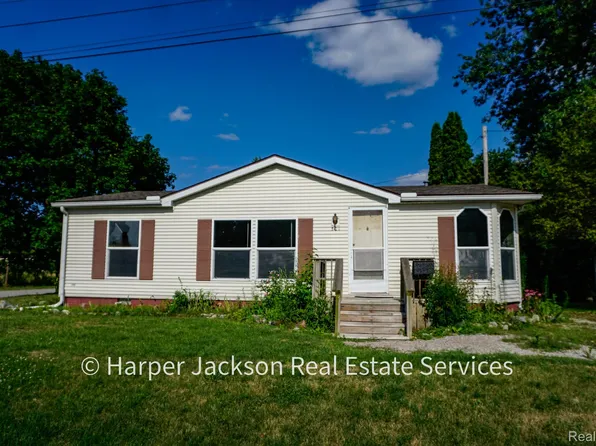 501 S Saginaw St, Durand, MI 48429