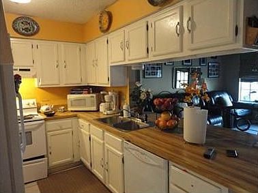 5th image of 120 Jane Ln