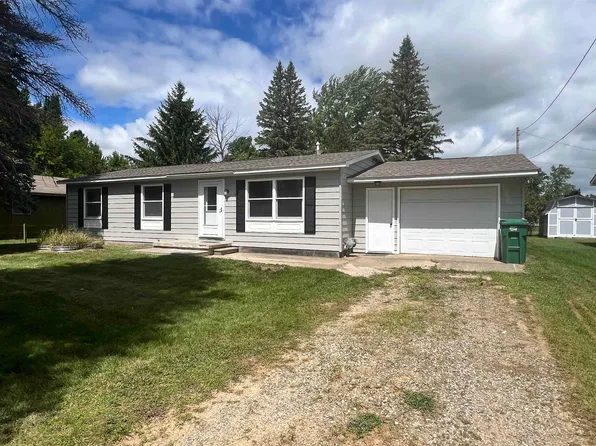 806 W 2nd St, Gladwin, MI 48624