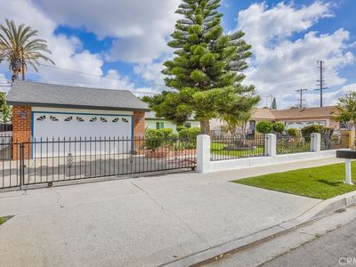 4517 Roosevelt Ave, Santa Ana, CA, 92703
