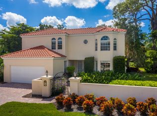 8000 Via Fiore, Sarasota, FL 34238