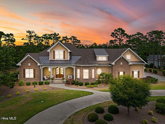 3rd image of 3632 Holly Harbor Drive