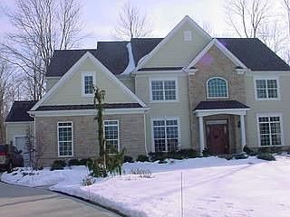 2nd image of 406 Harbor Ct