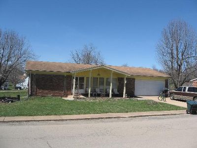 35 Hillcrest Dr, Fredericktown, MO, 63645