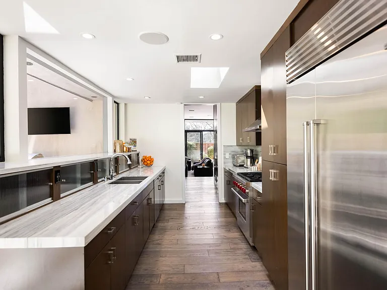 Make the most of expansive countertops with ample space.