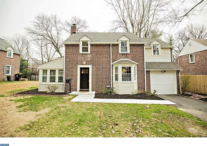 1st image of 7 Van Dyke Dr