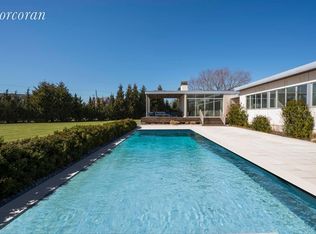 57 Country Club Dr, Southampton, NY 11968