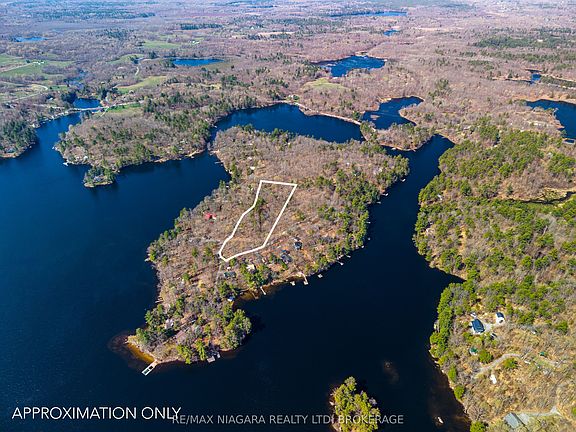5th image of 127 Oak Shores Ln