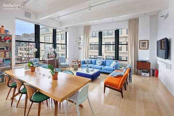 Sold by Sotheby's International Realty | media 3