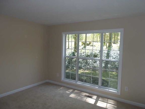 4th image of 225 Spring Ridge Ct