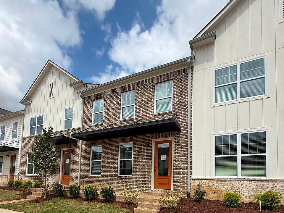 1st image of 3055 Portage Dr
