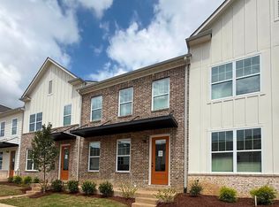 3055 Portage Dr, Bartlett, TN 38135