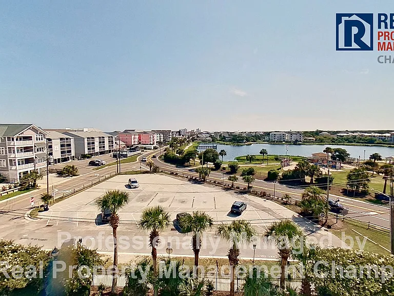 307 N Lake Park Blvd #202 — Photo 4