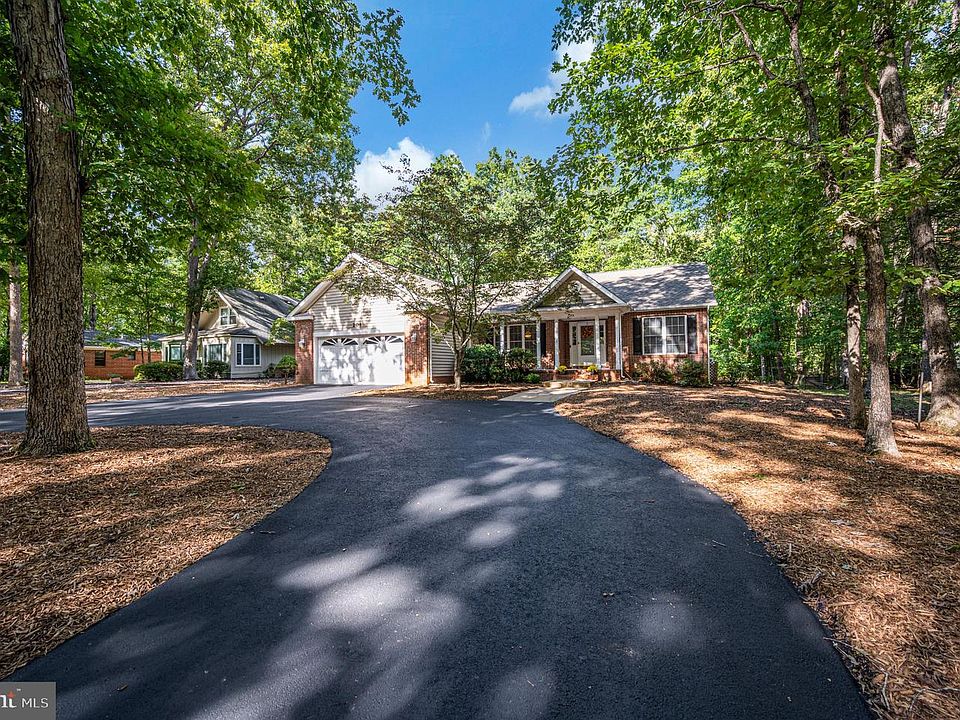 1st image of 204 Tall Pines Ave