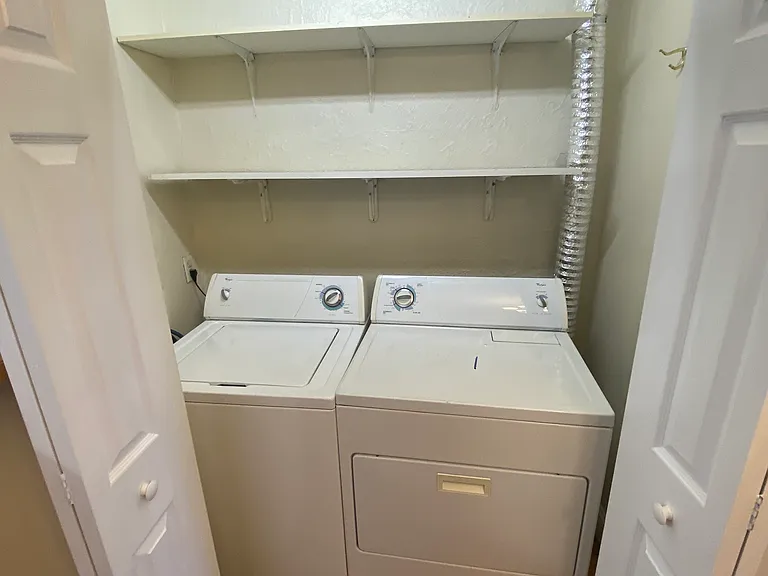 3426 W Grace St #9 — Photo 33