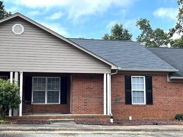 1st image of 413 McKinley Pl