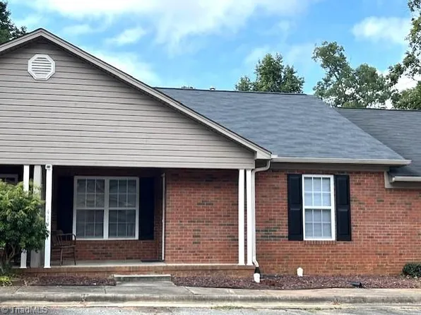 413 McKinley Pl, Mebane, NC 27302