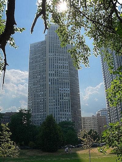2626 Lakeview Bldg