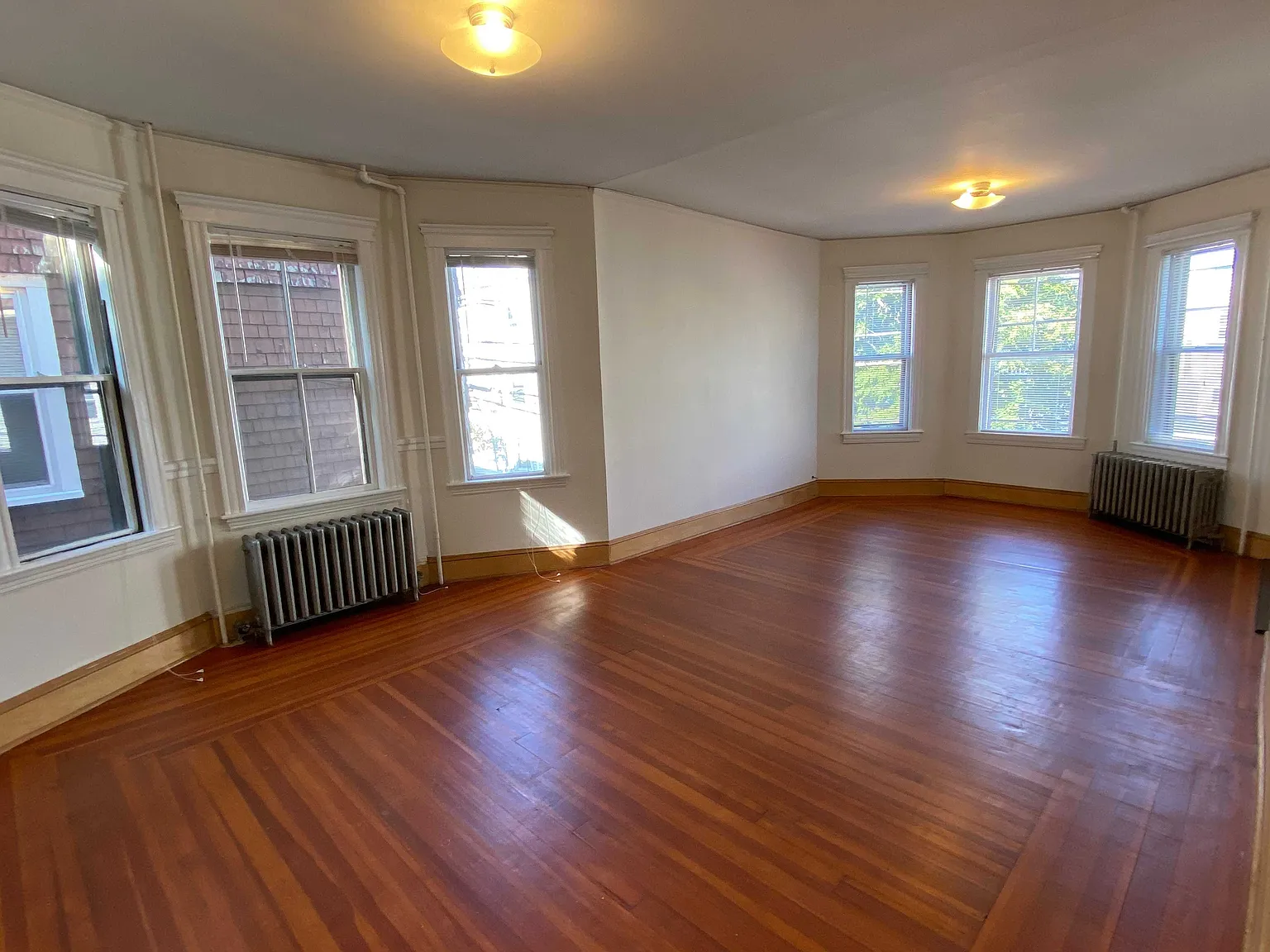 4 bed, $4,600 — Photo 3