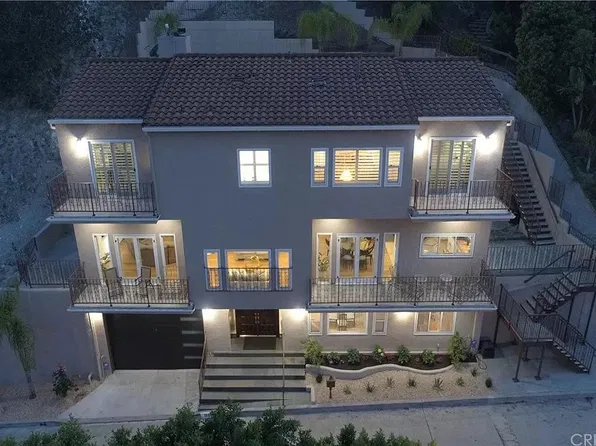 15330 Del Gado Dr, Sherman Oaks, CA 91403