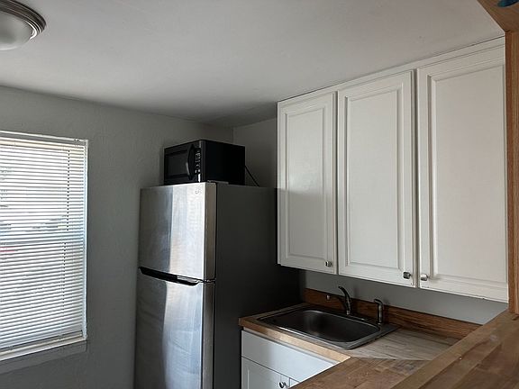 5th image of 138 Botefuhr Ave Unit A01